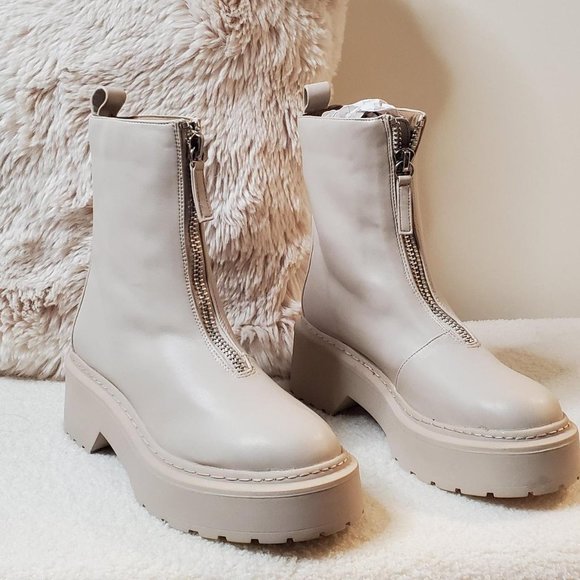 ASOS chunky ankle boot with zip up detail in sand - Picture 3 of 4